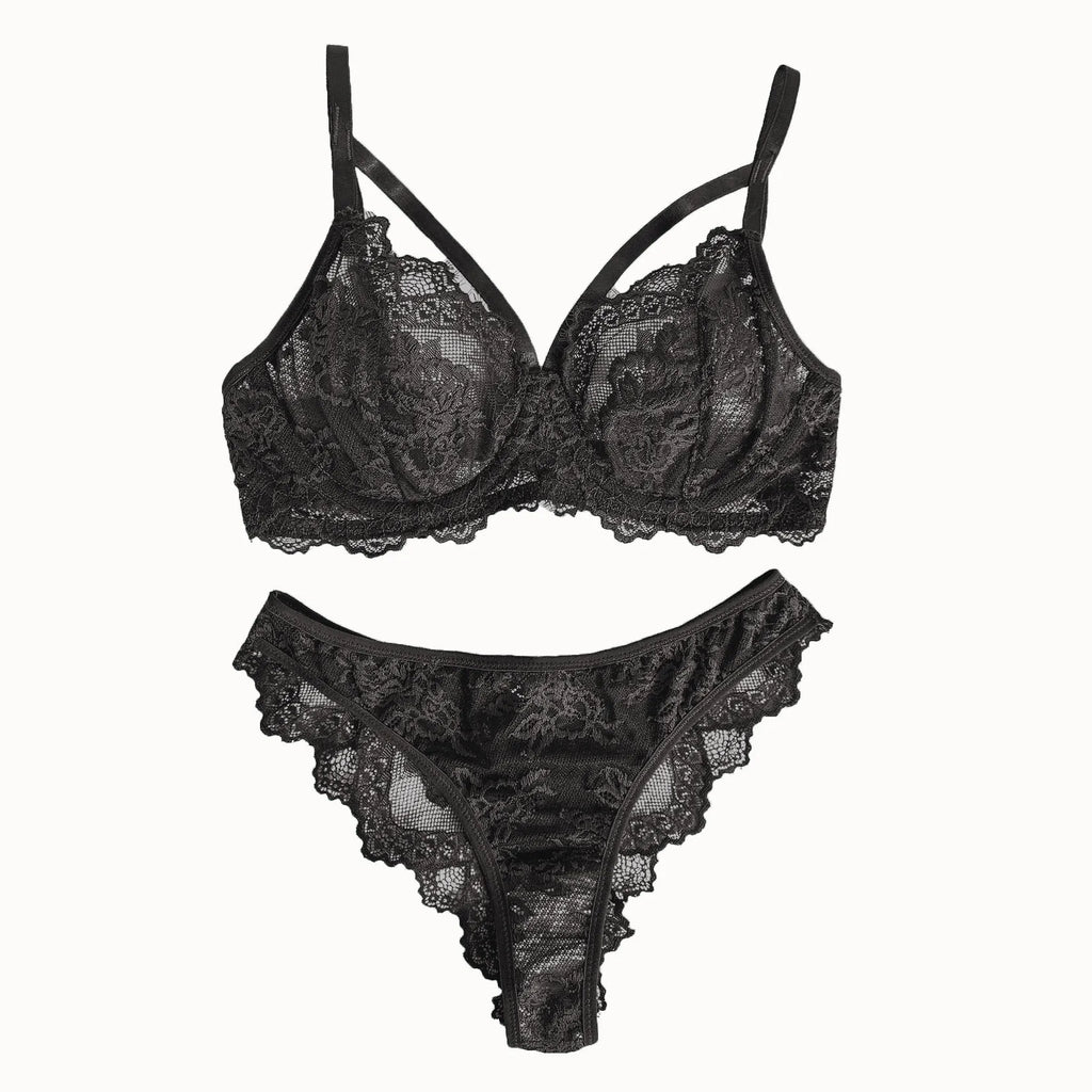 Conjunto de Lencería con Encaje - Bra Underwire y Panty Brasileña Estilo Victoria